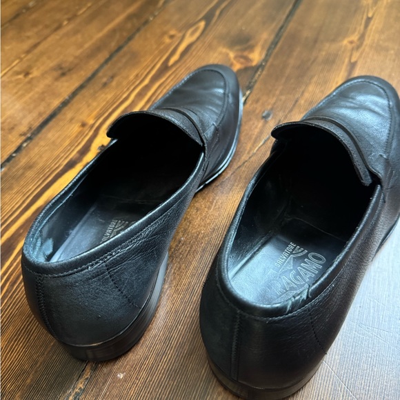Salvatore Ferragamo Black Leather Men\'s Loafers pebble grain